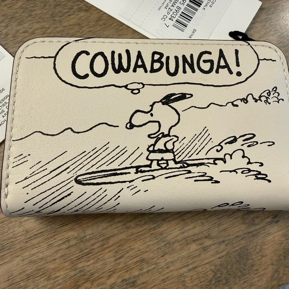 Coach Snoopy bundle - Picture 4 of 10